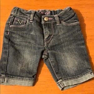 Levi’s Girl Jean shorts, 3T